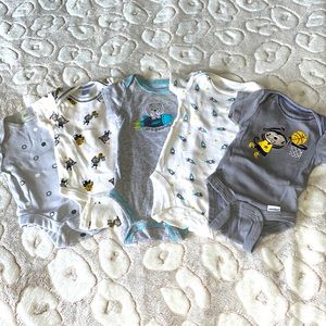 Newborn onesies (set of 5)